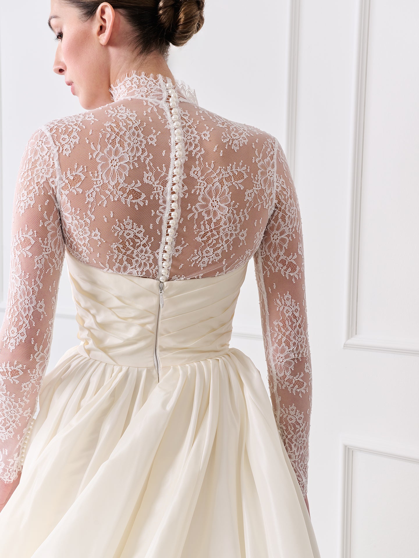 Guillermo Pharis Bridal